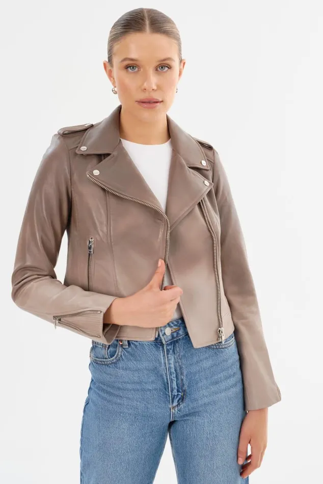 Women DONNA Iconic Leather Biker Jacket Desert Gradient LAMARQUE Leather Jackets Women DONNA Iconic Leather Biker Jacket Desert Gradient LAMARQUE Leather Jackets