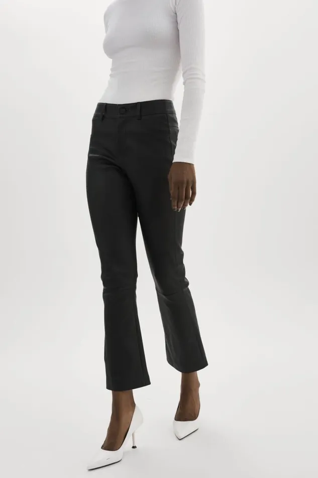 Women FARIS Stretch Leather Pants Black LAMARQUE Pants and Shorts Women FARIS Stretch Leather Pants Black LAMARQUE Pants and Shorts
