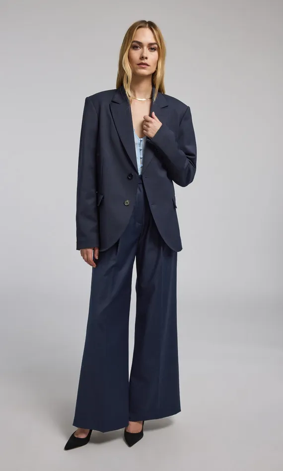 Women Generation Love Clothing Blazers and Jackets Martine Suiting Blazer Navy