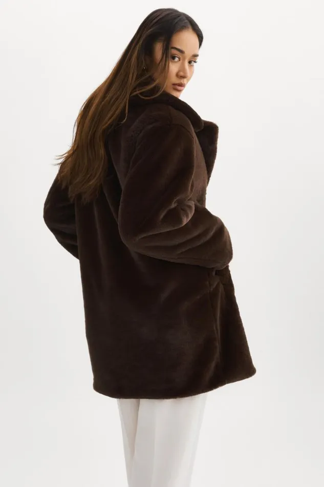 Women LINNEA Faux Fur Coat Bitter Chocolate LAMARQUE Faux Fur Women LINNEA Faux Fur Coat Bitter Chocolate LAMARQUE Faux Fur