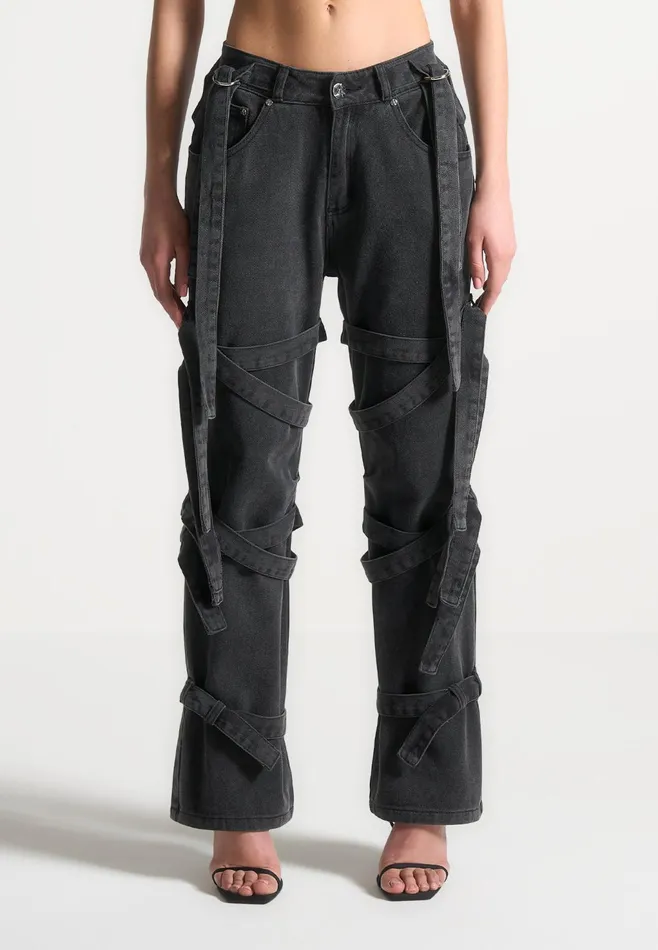 Women Manire De Voir Denim Strap Cargo Jeans Washed Black