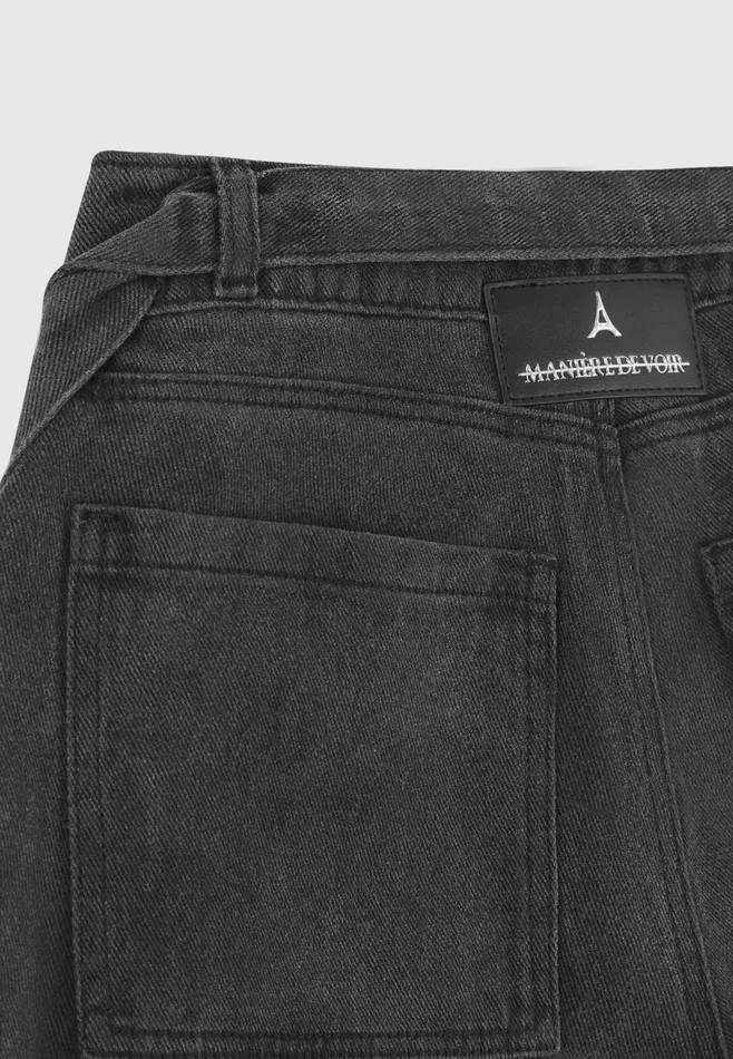 Women Manire De Voir Denim Strap Cargo Jeans Washed Black