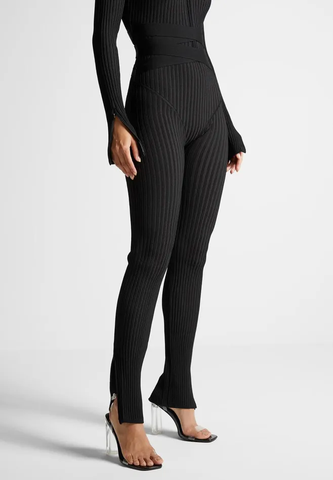 Women Manire De Voir Knitted Two Tone Jumpsuit With Belt Black