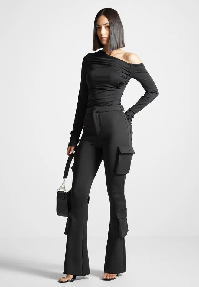 Women Manire De Voir Neoprene Cargo Fit And Flare Leggings Black