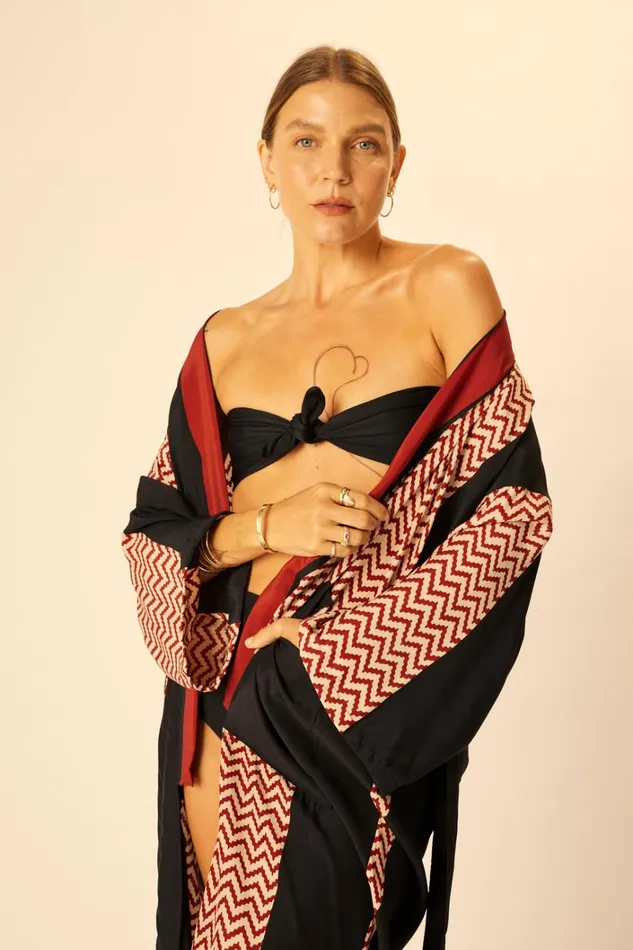 Women Natalie Martin CoverUps Diane Long Robe Block Zigzag Noire