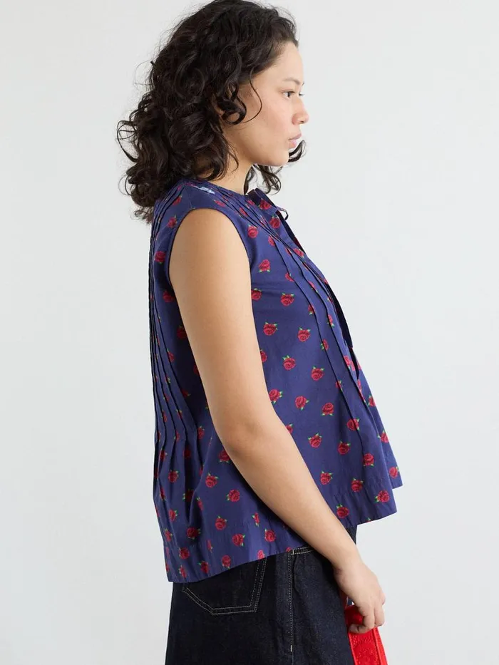 Women Nora Pin Tuck Blouse Rose Print Lisa Says Gah Blouses