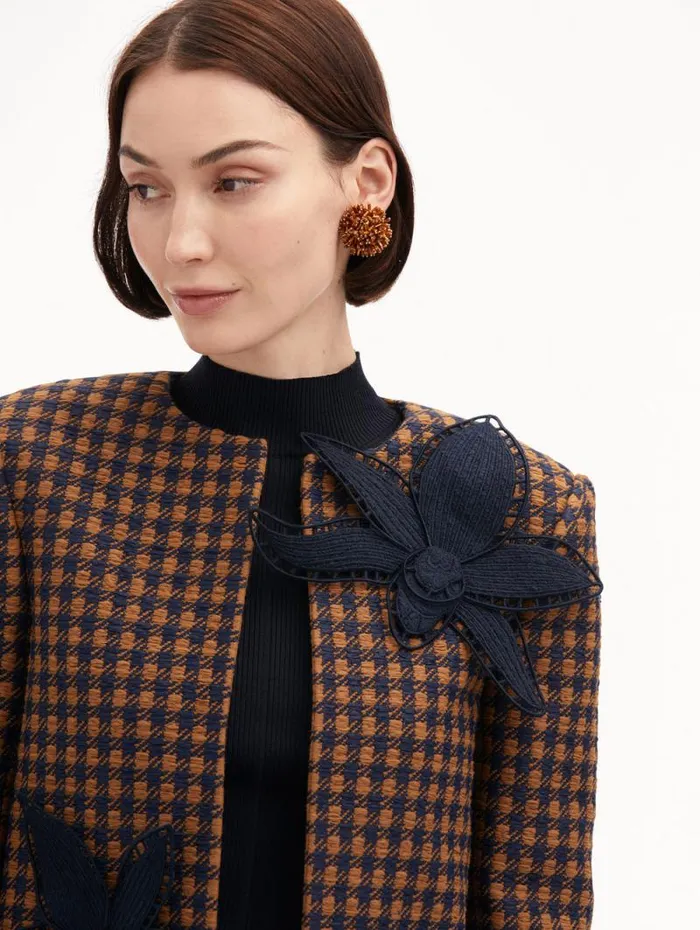 Women Oscar De La Renta Jackets and Coats Check Tweed Orchid Embroidered Jacket Cognac Navy Women Oscar De La Renta Jackets and Coats Check Tweed Orchid Embroidered Jacket Cognac Navy