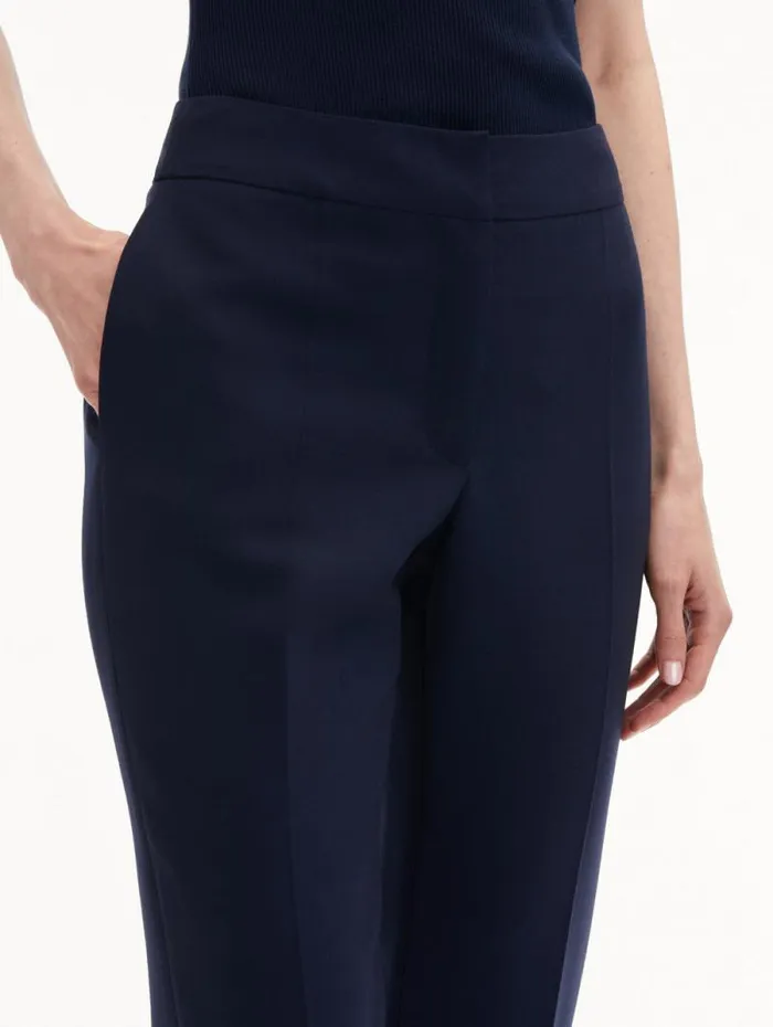 Women Oscar De La Renta Pants and Skirts ZipFront Skinny Pant Navy