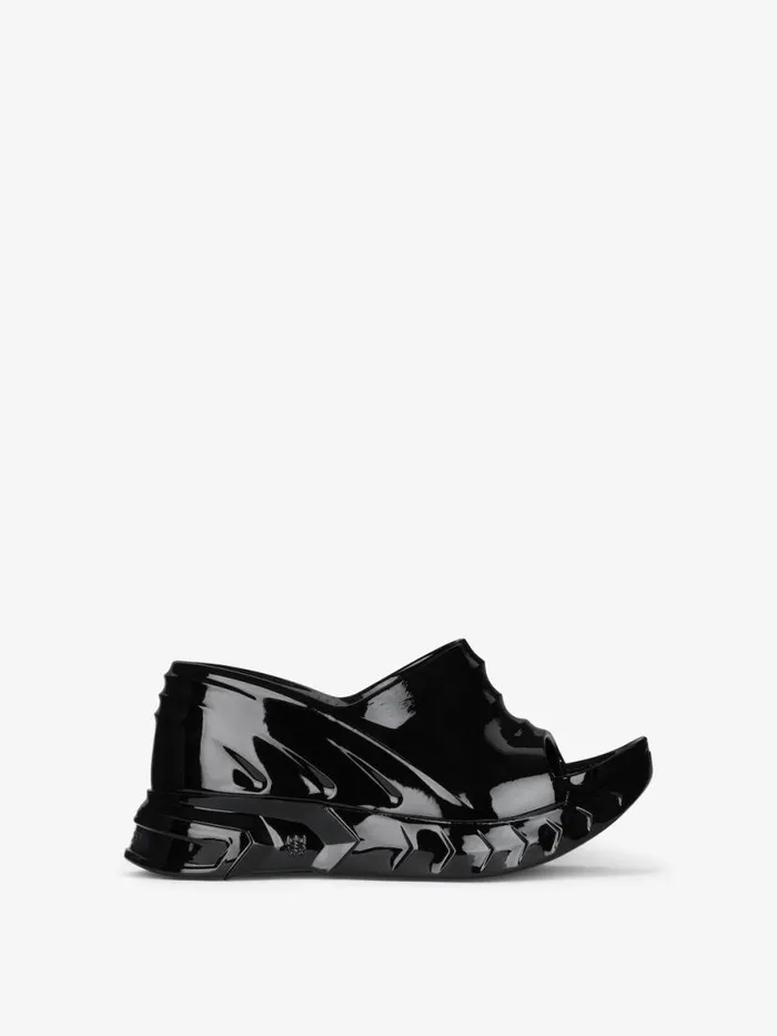 Women Shark Lock Givenchy Marshmallow Wedge Sandals In Rubber Black