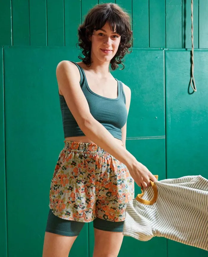 Women Shorts Toad and Co Sunkissed PullOn Short II Papaya Geranium Print