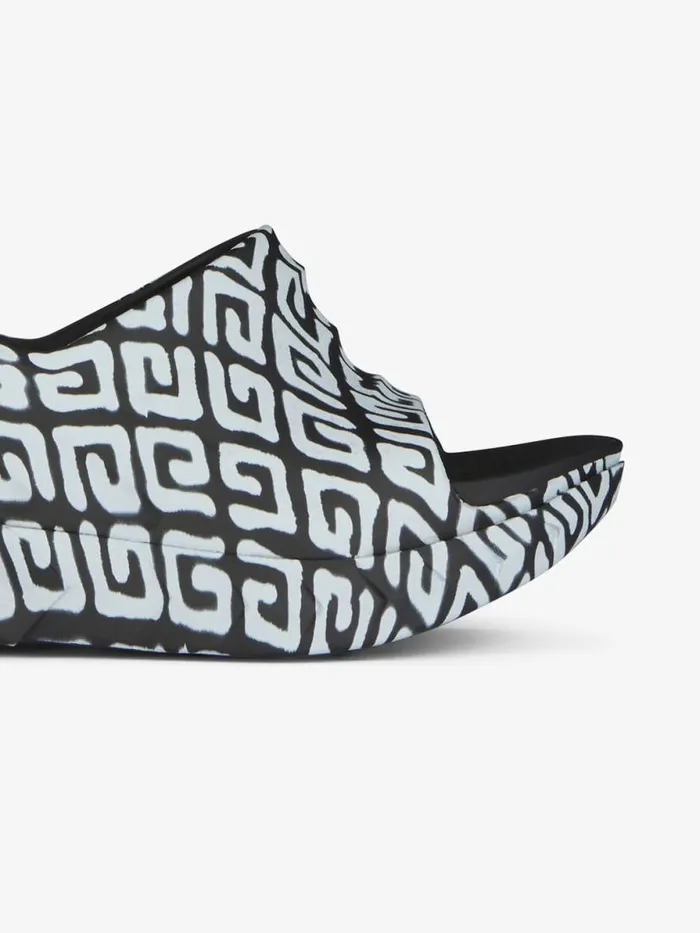 Women Slides and Sandals Givenchy Marshmallow Sandals In Rubber With Tag Effect 4G Print Blackwhite