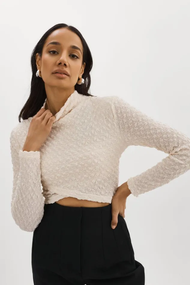 Women VELMA Crossover Long Sleeve Top Off White LAMARQUE Tops